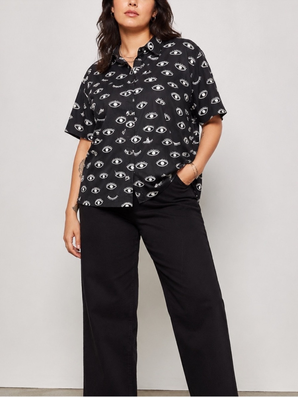 Wildfang Black Eye Print Button-Up Shirt S